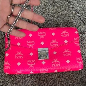 MCM CLUTCH📍📍